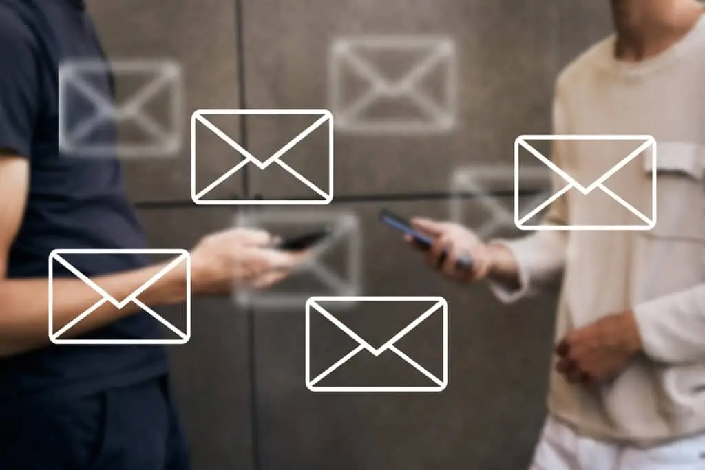 Chatting,Correspondence,With,Friends,Online,Using,Smartphone,,Read,Messages